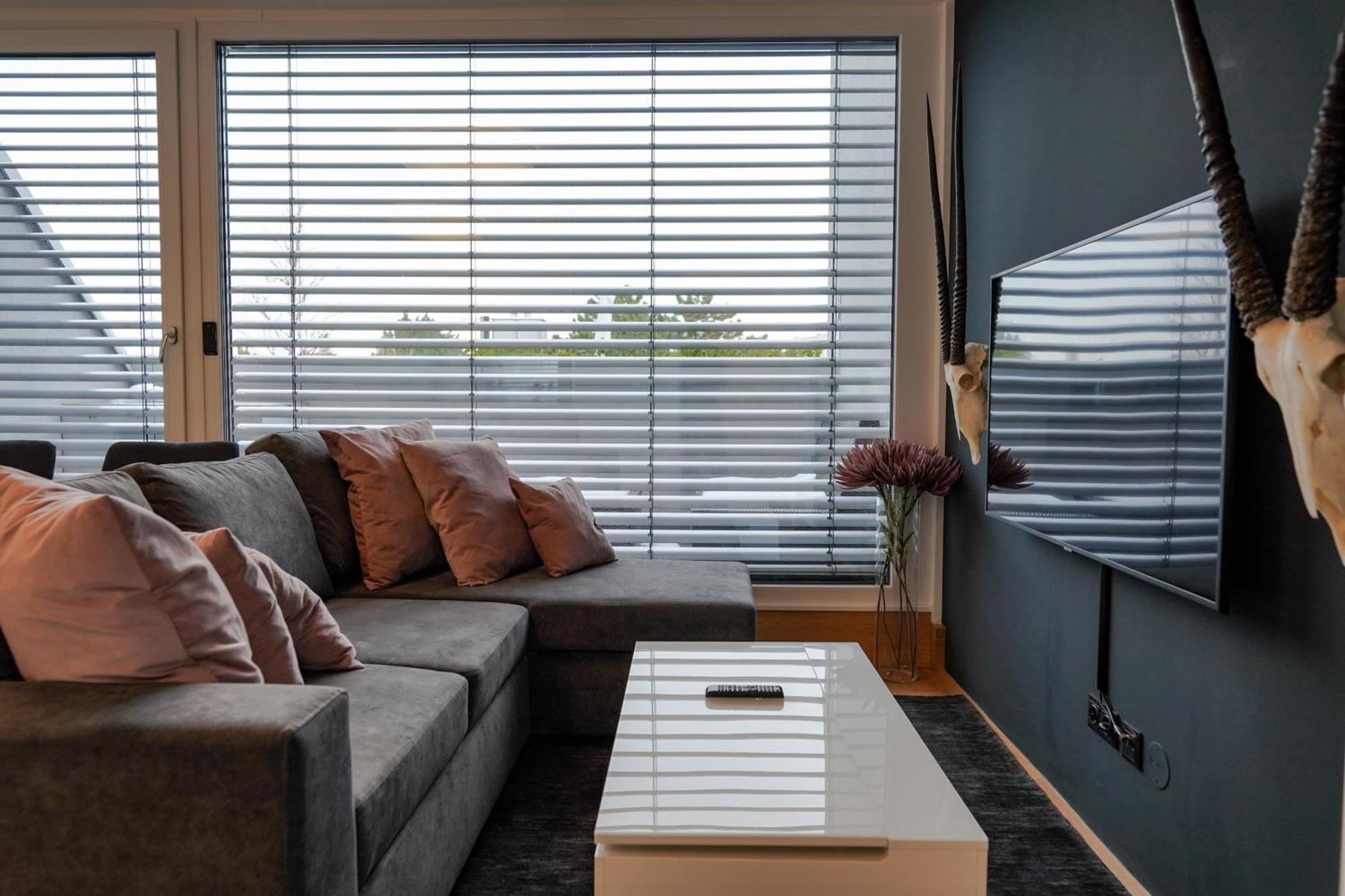 Modern Stylish Design Apartment With Free Parking Emily Wien Ngoại thất bức ảnh