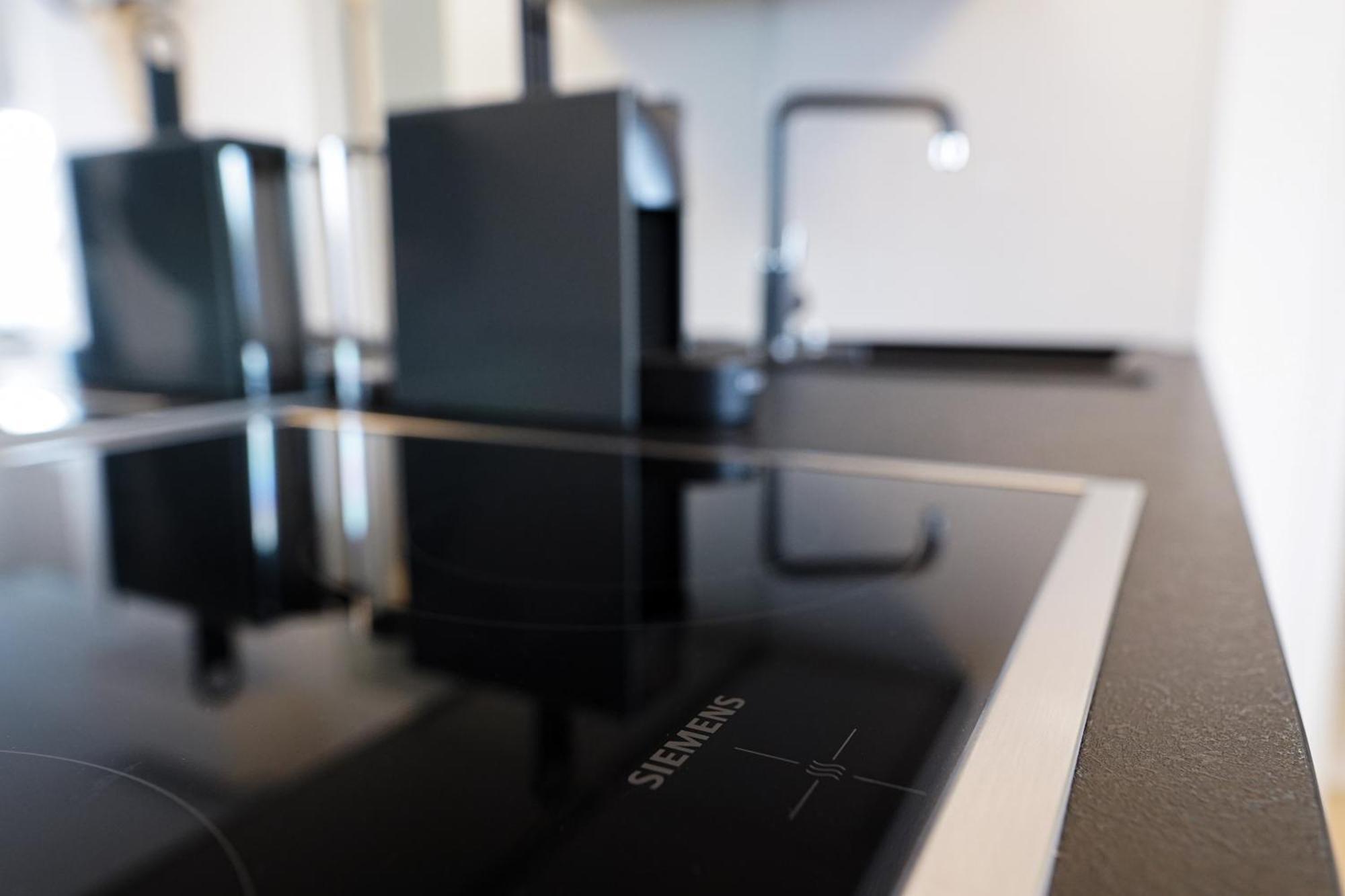 Modern Stylish Design Apartment With Free Parking Emily Wien Ngoại thất bức ảnh